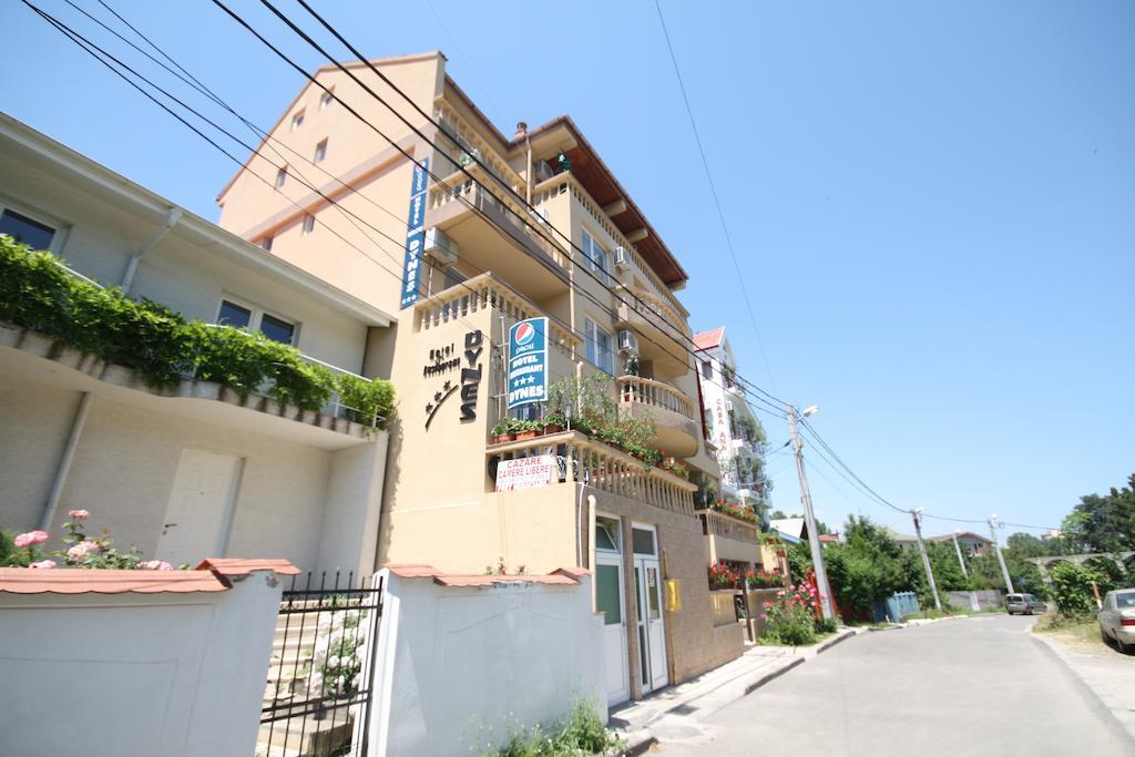 אפורי נורד Hotel Dynes מראה חיצוני תמונה