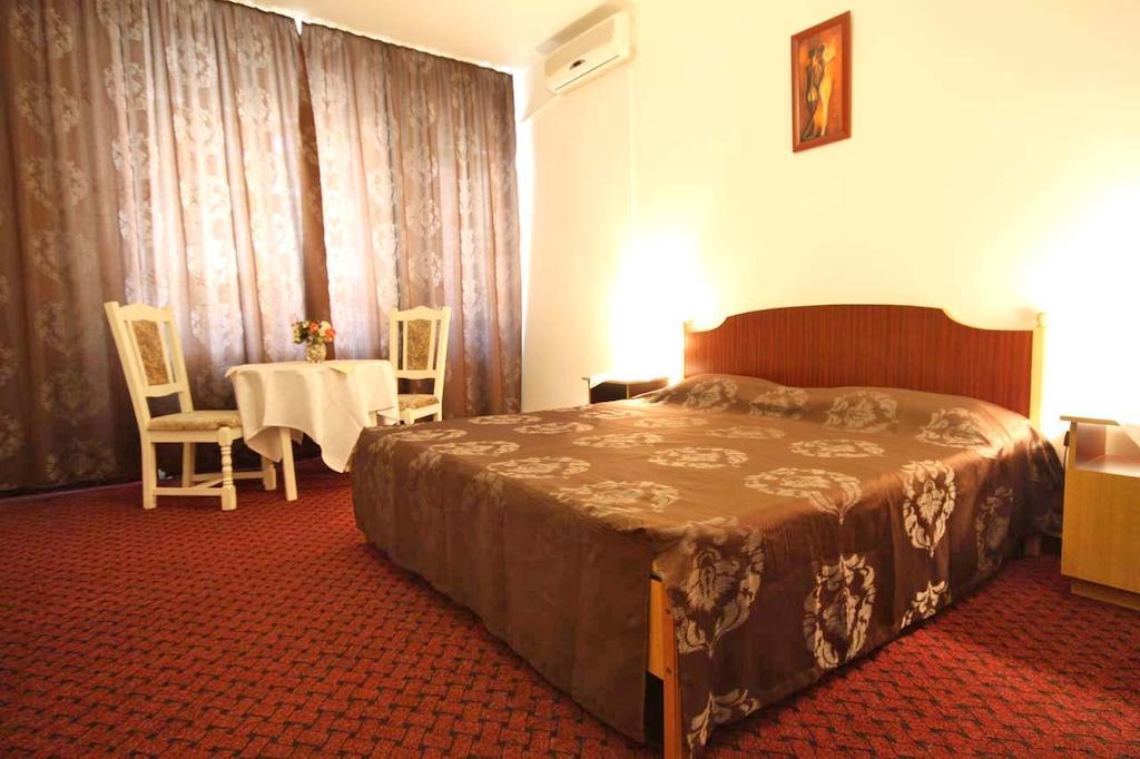 אפורי נורד Hotel Dynes מראה חיצוני תמונה