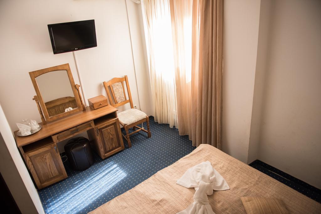 אפורי נורד Hotel Dynes מראה חיצוני תמונה