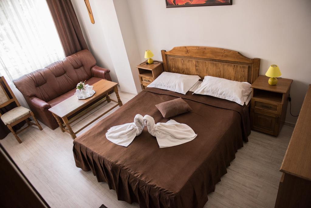 אפורי נורד Hotel Dynes מראה חיצוני תמונה
