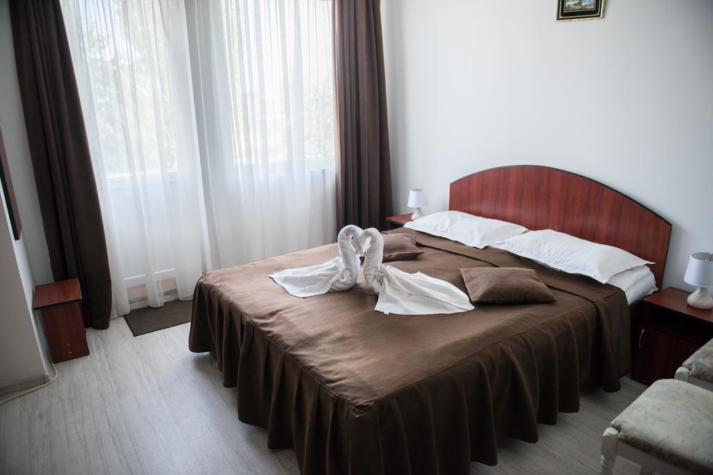 אפורי נורד Hotel Dynes מראה חיצוני תמונה
